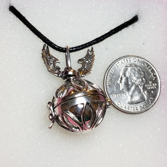 .925 MEXICAN SILVER  ANGEL CALLER NECKLACE - Picture 3 of 4